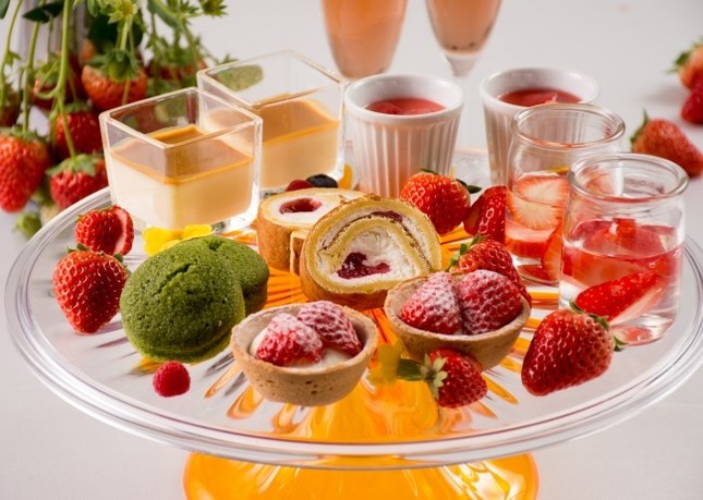 パーティーメニューを客室で提供