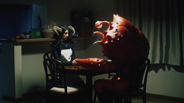 怪人パパと怪人ママの家族会議シーン