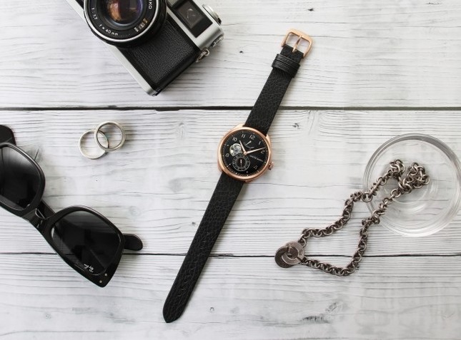 日本初腕時計「MASTERWORKS」から「TiCTAC」限定モデル登場！