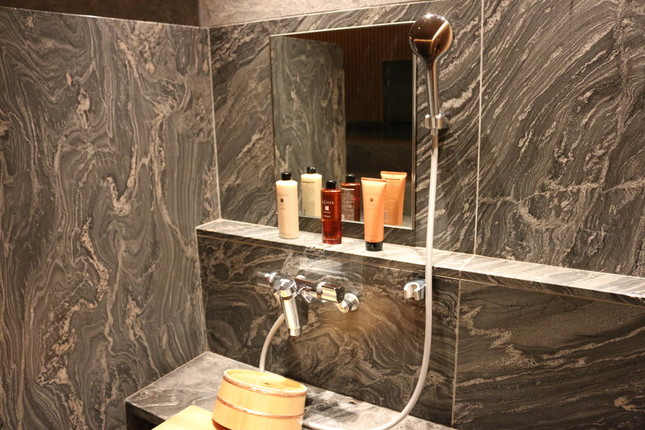 大浴場にはLa Castaのシャンプー、コンディショナー、ボディーソープが