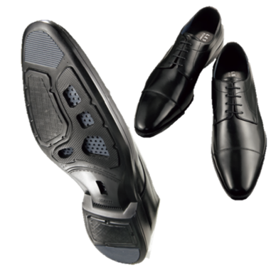 超軽量シューズに空気を循環する通気孔を新たに搭載！