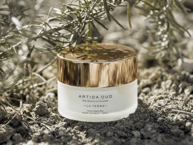 ジュエリーを纏う手元をより美しく