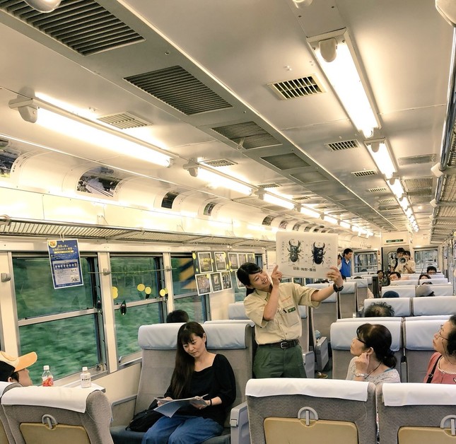 過去の「ホタル列車」の様子