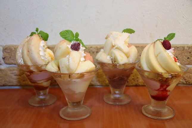 4種のミニパルフェ