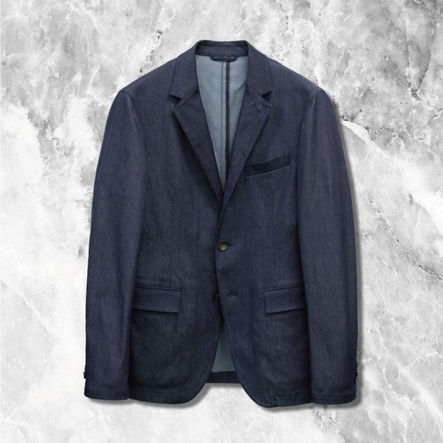 無駄な要素を削ぎ落としたミニマルなデザイン