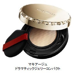 ポンポンとのせるだけで瞬時に「キレイな素肌」叶う！