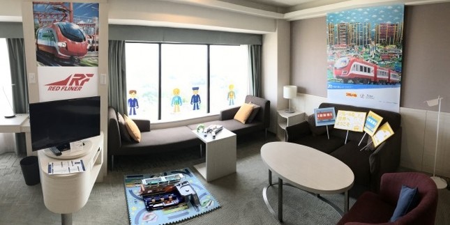 客室にプラレールキットを用意
