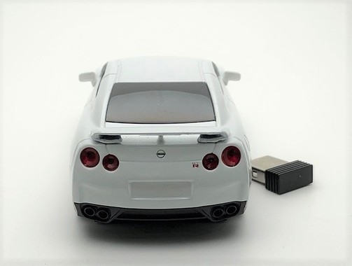 人気のNissan GT-R R35が無線マウスに！