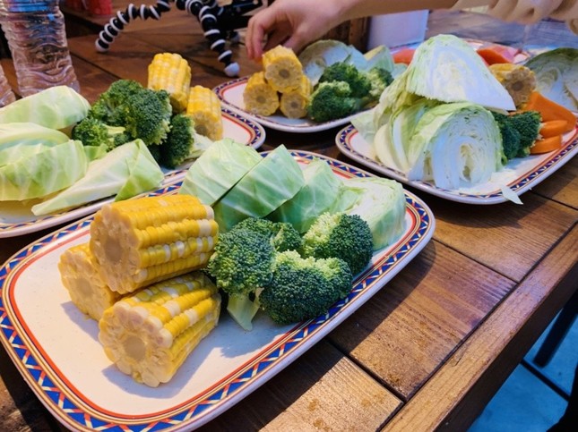 「坂ノ途中」担当者が持参した野菜