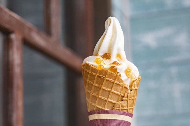 ロゴスランド名物、メイプルのコラーゲンボール入り「メイプルソフトクリーム」