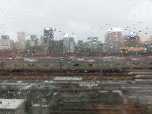 台風を理由に休むのは非常識？