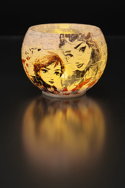 パズルを楽しんだ後は部屋をあたたかく照らすライトに