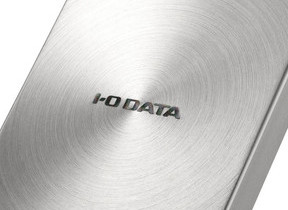 堅牢ボディーのポータブルSSD　読み書きともに高速