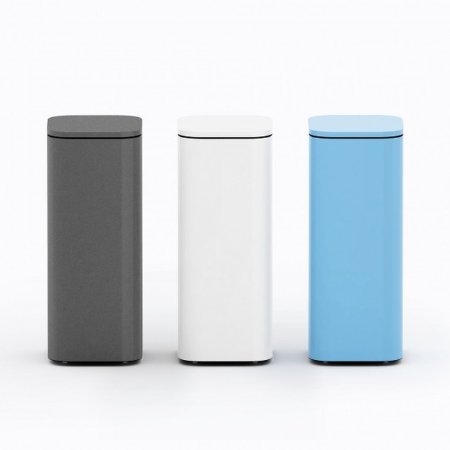 ブラック、ホワイト、ブルーの3色展開