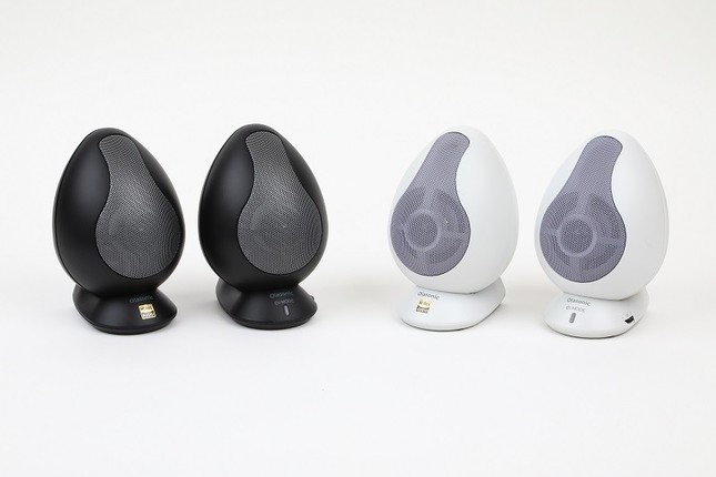 高剛性の卵型キャビネット　BluetoothでもUSBでもハイレゾ再生