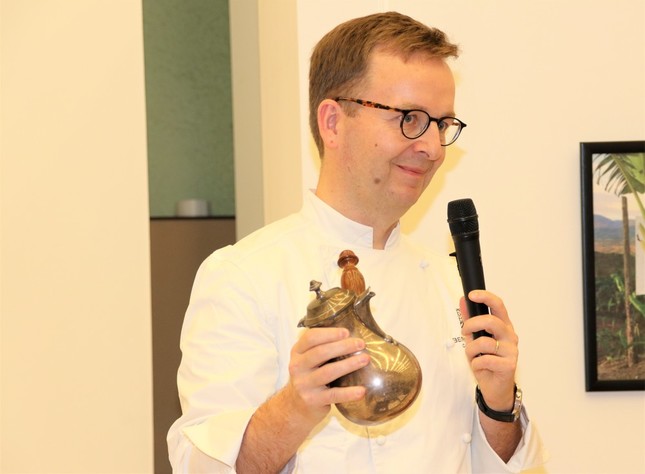 2004年にショコラティエになった際、母親からプレゼントされたショコラポット