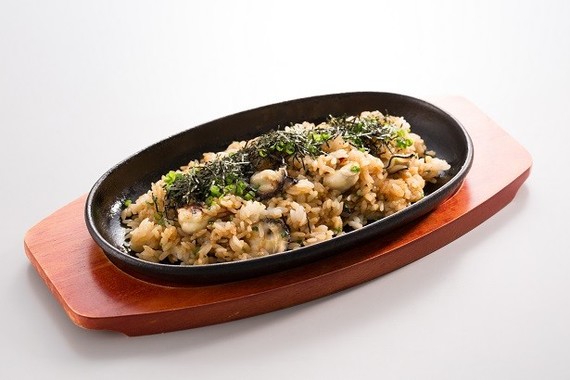 「ドでか牡蠣フェア第二弾」の新メニューの一つ「鉄板牡蠣まぶし」