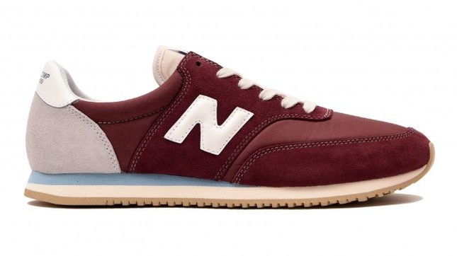 1970年代を彷彿とさせるスリムでロープロファイルなシルエット