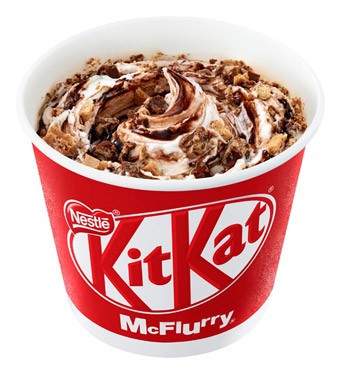 「キットカット」ロゴの特製カップは数量限定