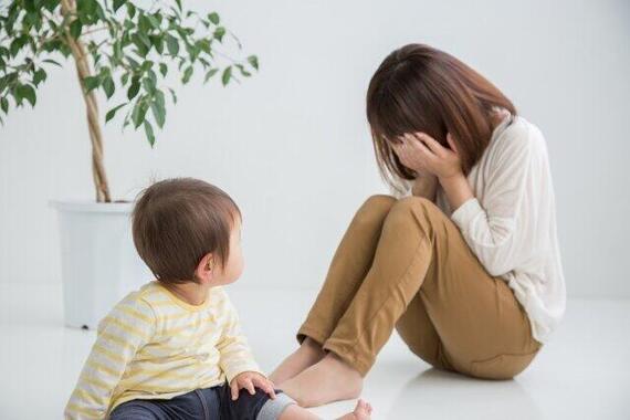 働きたいのに…休校中の子ども抱える母の苦悩