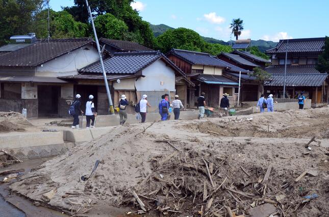 豪雨で自宅が浸水、トイレをどうするか（写真は2017年の九州北部豪雨の被災地）