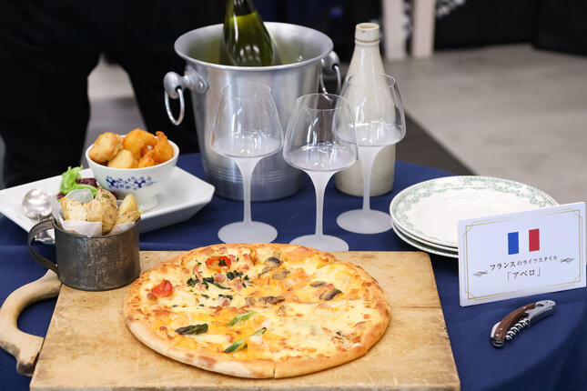 フランスの「アペロ」をイメージしたテーブルコーディネート例