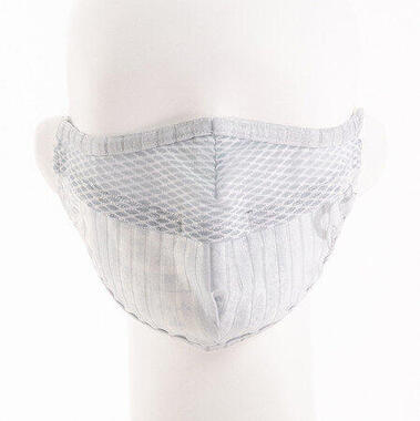 メッシュ生地とエアロ生地の2種を採用