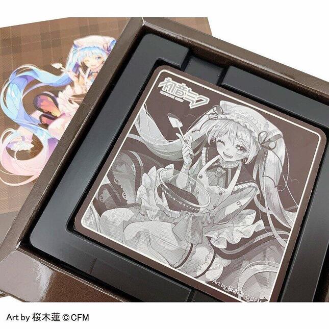 グラデーションまでホワイトチョコの凹凸で表現　食べるのがもったいない！？