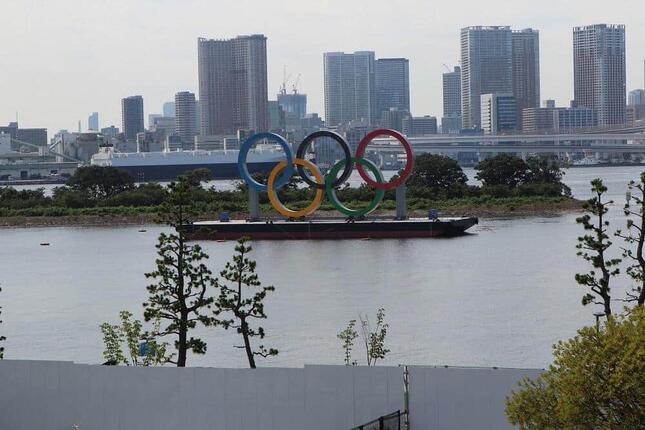 21年7月20日のお台場海浜公園　周辺は厳重な警備が行われており、会場には入れなかった