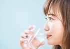 水分補給は「腸活」にも必須　「便秘解消」につながる水の飲み方を知ろう