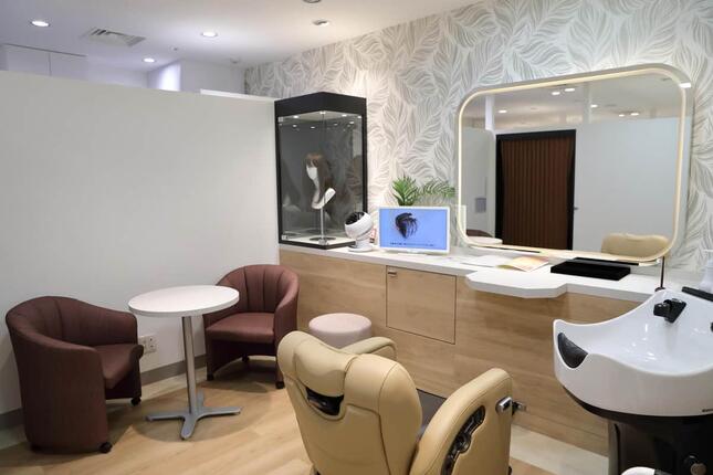 セミナーや個別カウンセリングなどを店舗内で実施