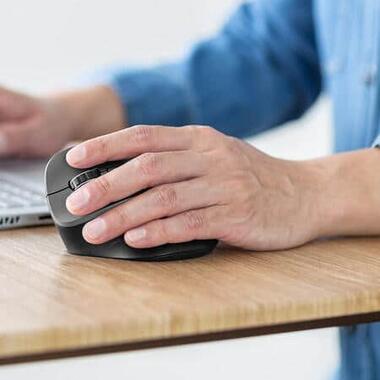 人間工学に基づいた左手用ワイヤレスマウス