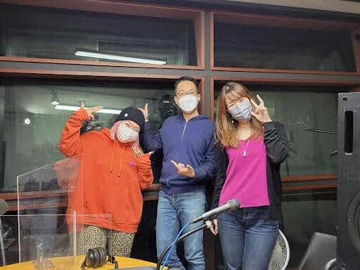 （左から）Cikahさん、DJ Nobby、Cikahさんと親交のあるフリーの音響エンジニア「ぴんく」さん