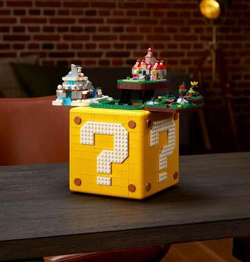 レゴブロックで再現「ストラトキャスター」と「ハテナブロック」