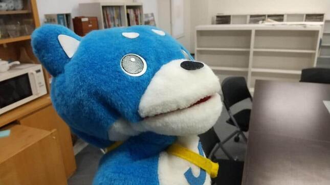 お願いポーズのカス丸