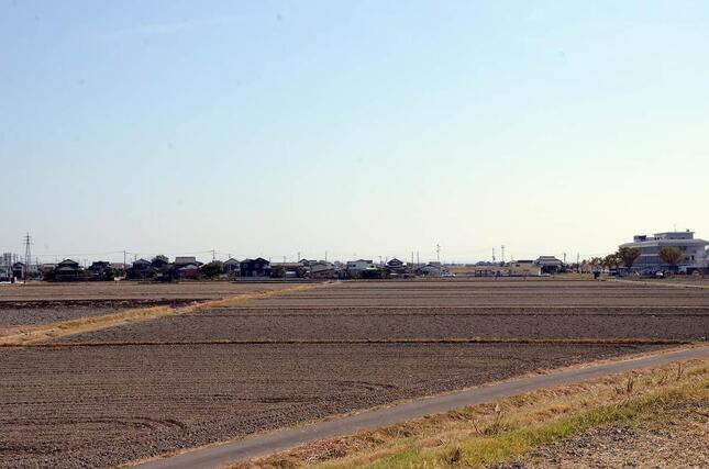 11月初旬の大町町は静かな風景が広がっていた。8月の大雨の際、この一帯は水浸しになった
