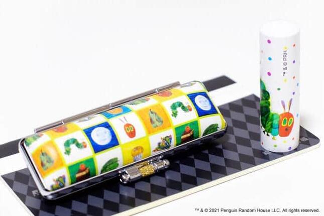 世界中で愛される「はらぺこあおむし」のハンコ
