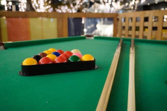 ビリヤードも楽しめる