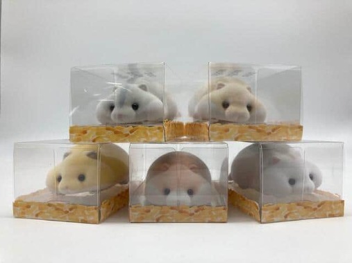 全5種なので、お気に入りの子をデスクに迎えられる