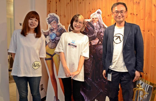 （左から）オーバーウォッチ、ディアブロの日本地域Brand Manager・石川円氏、はつめさん、Activision Blizzard Japan代表・牧野友衛氏