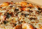 ドミノ・ピザ「サービス料」の意図　「注文料金の6％」商品値上げではなく