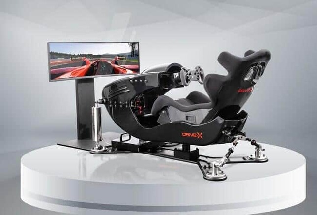 憧れの車の走行体験が可能