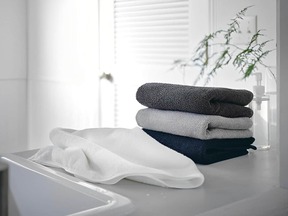 4サイズ6色展開