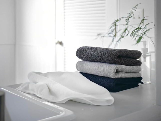 4サイズ6色展開