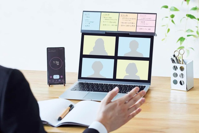 オンライン会議などで目線を合わせてスムーズに会話が可能に