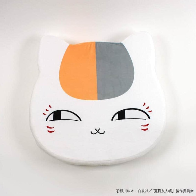 ニャンコ先生のグッズで日常をかわいらしく演出