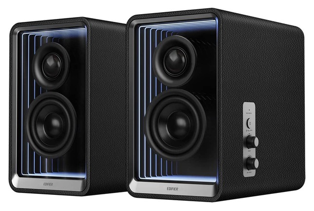 耳と目で楽しめる高音質とデザイン性、スマホの充電も