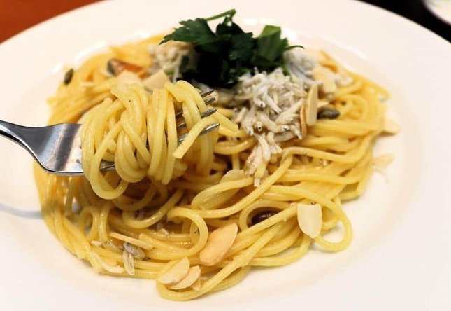 イタリアンレストラン「Regalo」の小倉知巳シェフ監修、デニーズの新メニュー