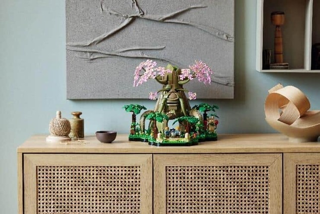 「ゼルダの伝説」を象徴する「デクの樹」2バージョンに組み替えて楽しめる　LEGO, the LEGO logo and the Minifigure are trademarks of the LEGO Group.（C）2024 The LEGO Group.（C）Nintendo.