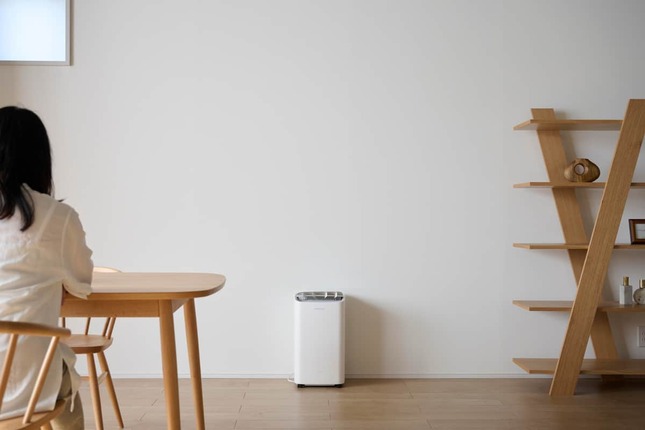 ジメジメとした暑い季節に大活躍、冬の結露対策にも
